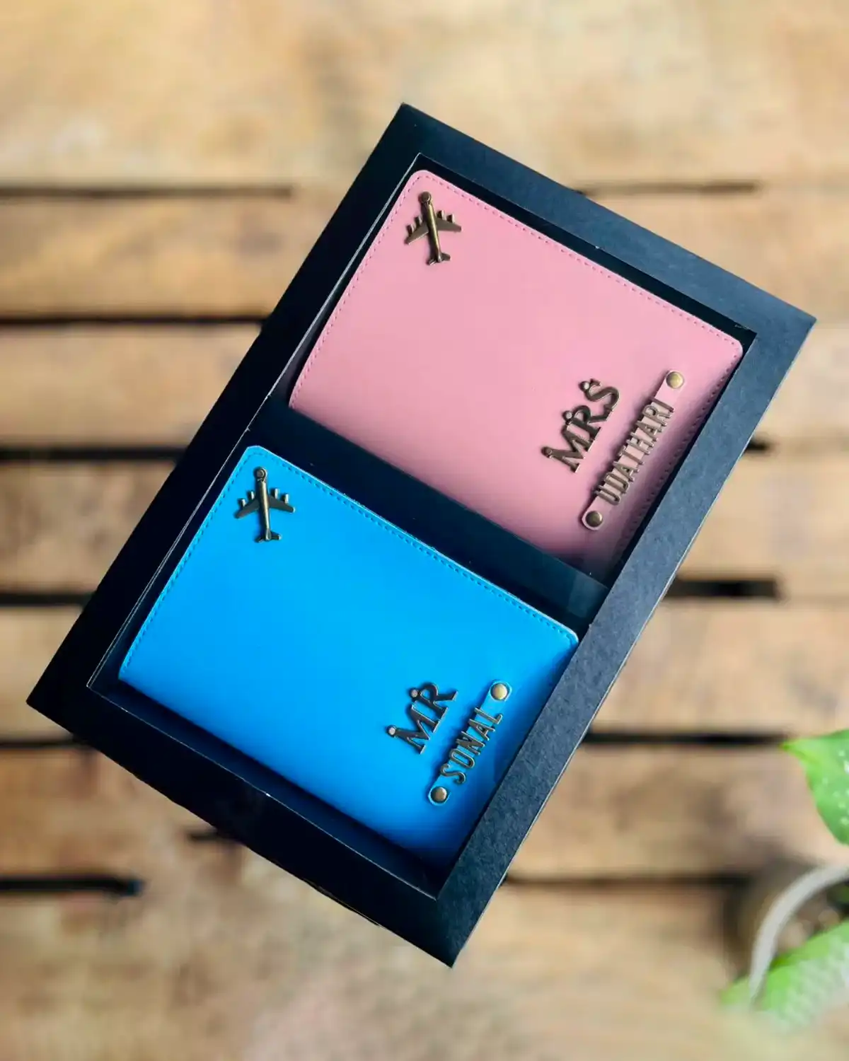 MR & MRS Passport Cover Box Pink Color Olock Products 01